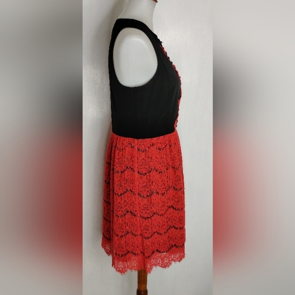 RETRO KENSIE LACE DRESS - Picture 3 of 9